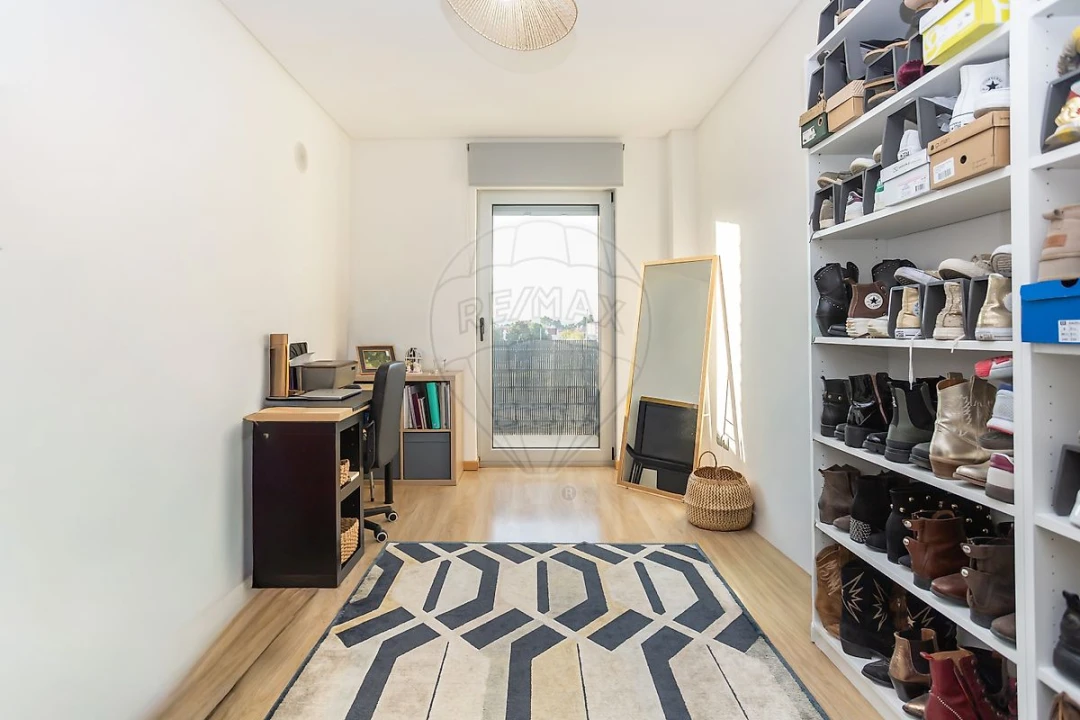 Apartamento T2 para Venda em Almeirim Foto 14