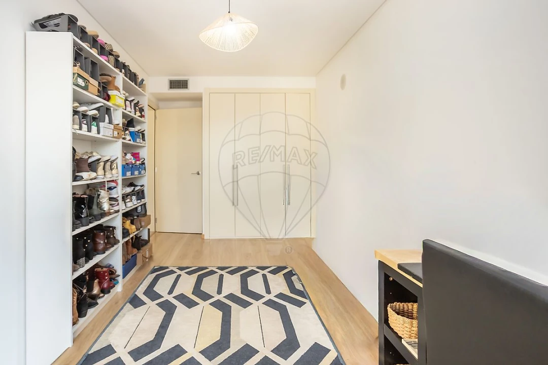 Apartamento T2 para Venda em Almeirim Foto 16