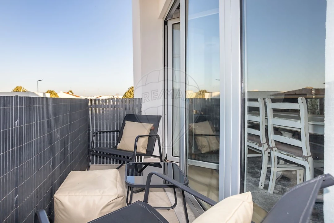Apartamento T2 para Venda em Almeirim Foto 38