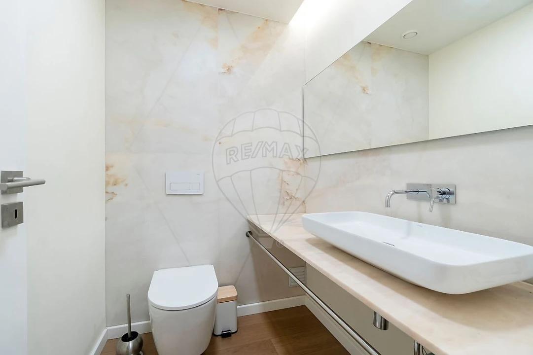 Apartamento T3 para Arrendamento em Carcavelos e Parede Foto 9