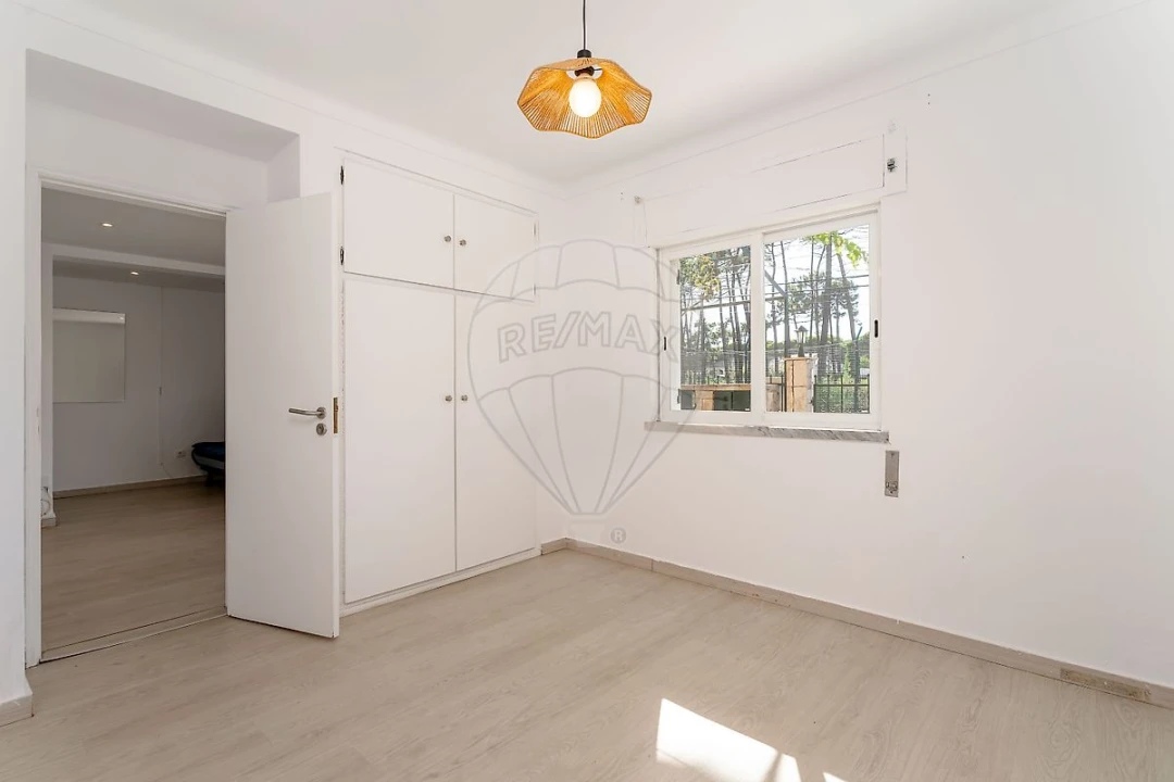 Apartamento T2 para Arrendamento em Charneca de Caparica e Sobreda Foto 3