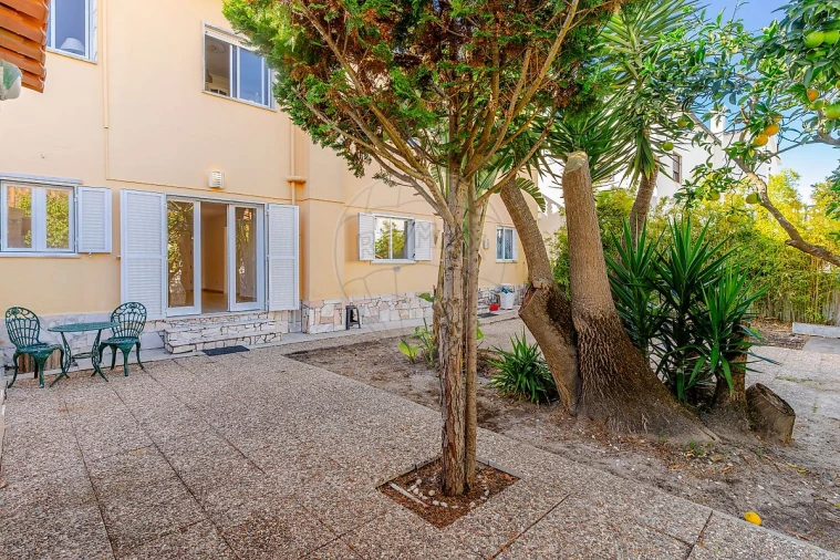 Apartamento T2 para Arrendamento em Charneca de Caparica e Sobreda Foto 15