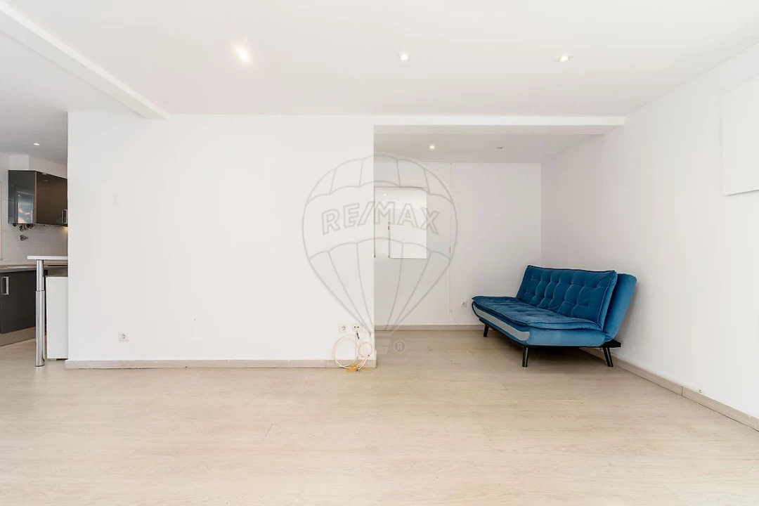 Apartamento T2 para Arrendamento em Charneca de Caparica e Sobreda Foto 7