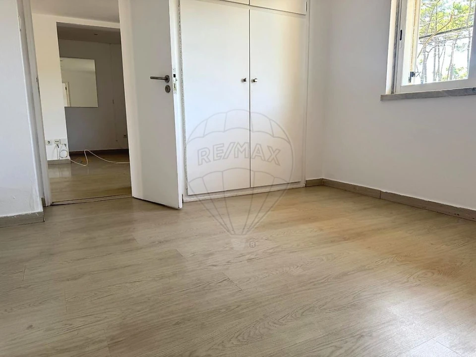 Apartamento T1 para Arrendamento em Charneca de Caparica e Sobreda Foto 11