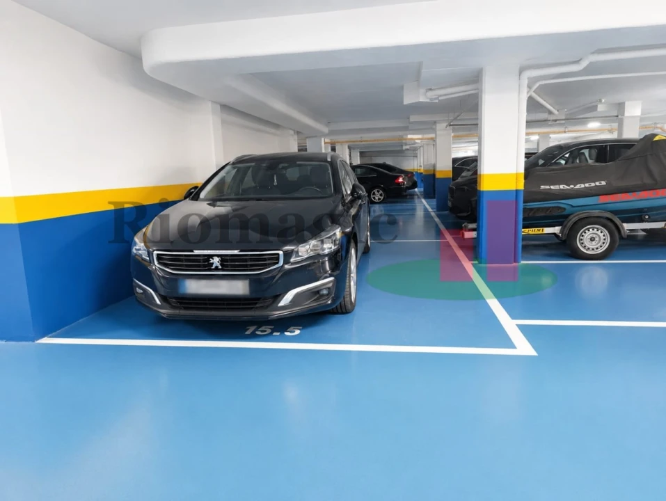 Garagem para Arrendamento em Marvila, Ribeira Santarém, São Salvador, São Nicolau Foto 1