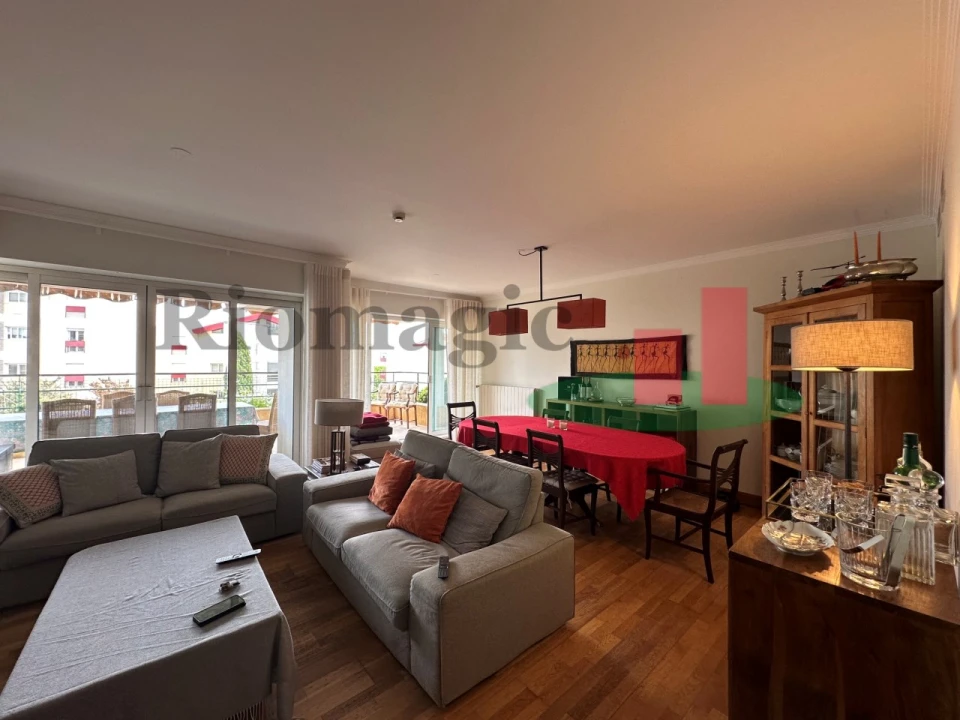 Apartamento T3 para Venda em Queluz e Belas Foto 3