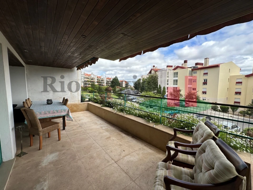 Apartamento T3 para Venda em Queluz e Belas Foto 4