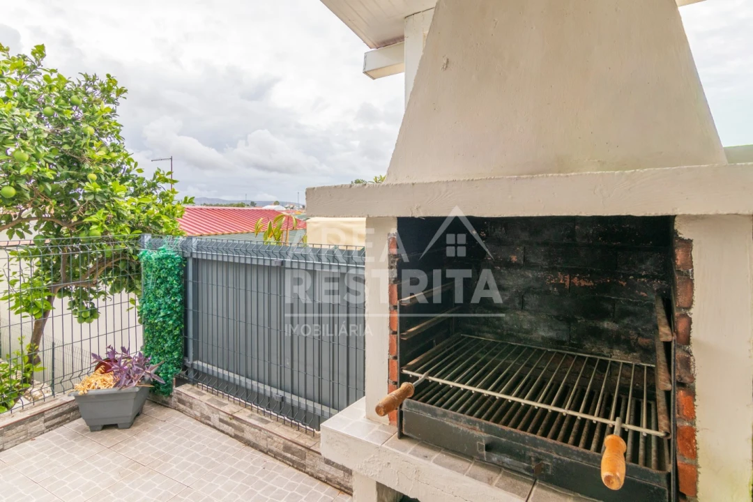 Moradia T3 para Venda em Fernao Ferro Foto 5