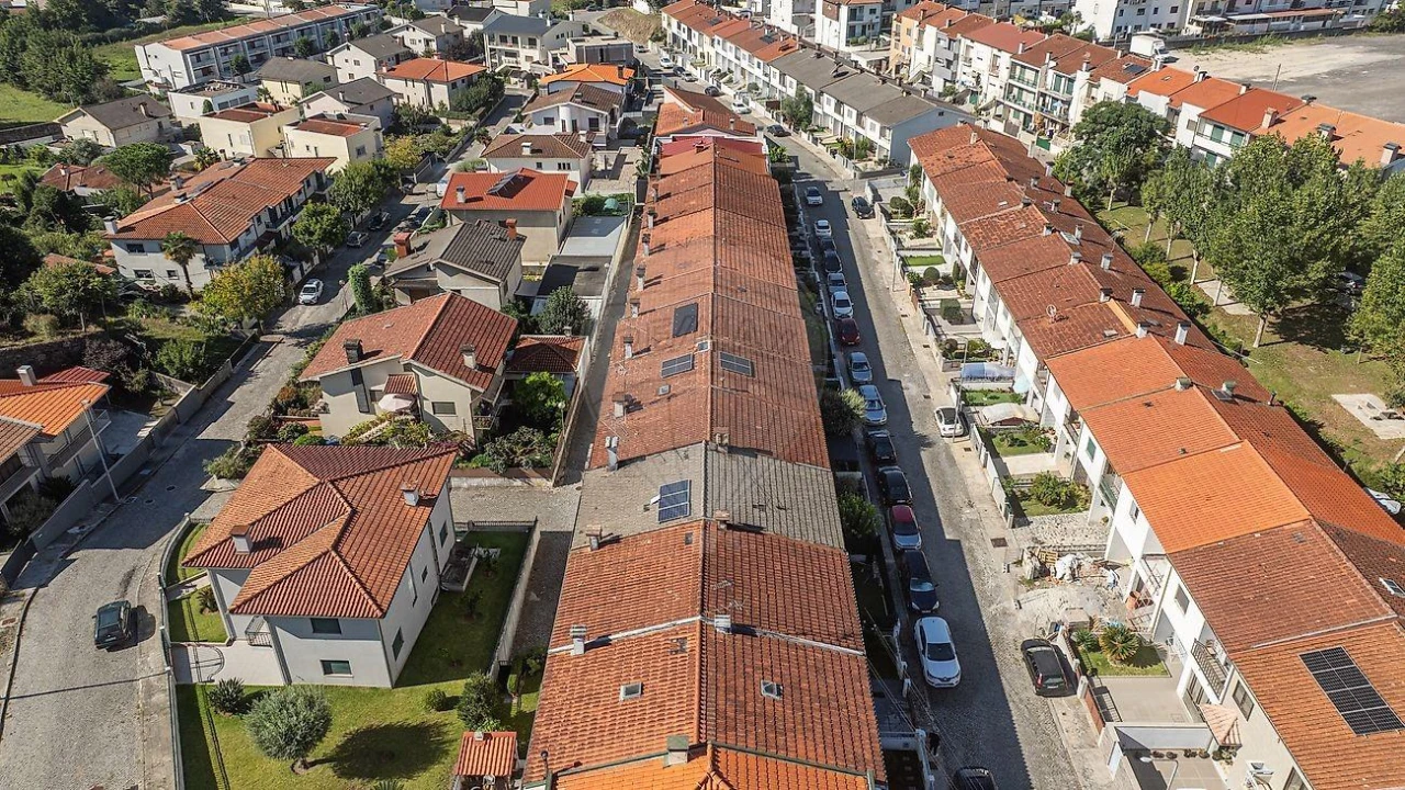 Moradia T4 para Venda em Braga (Maximinos, Sé e Cividade) Foto 8