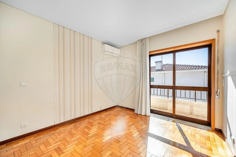 Moradia T4 para Venda em Braga (Maximinos, Sé e Cividade) Foto 26