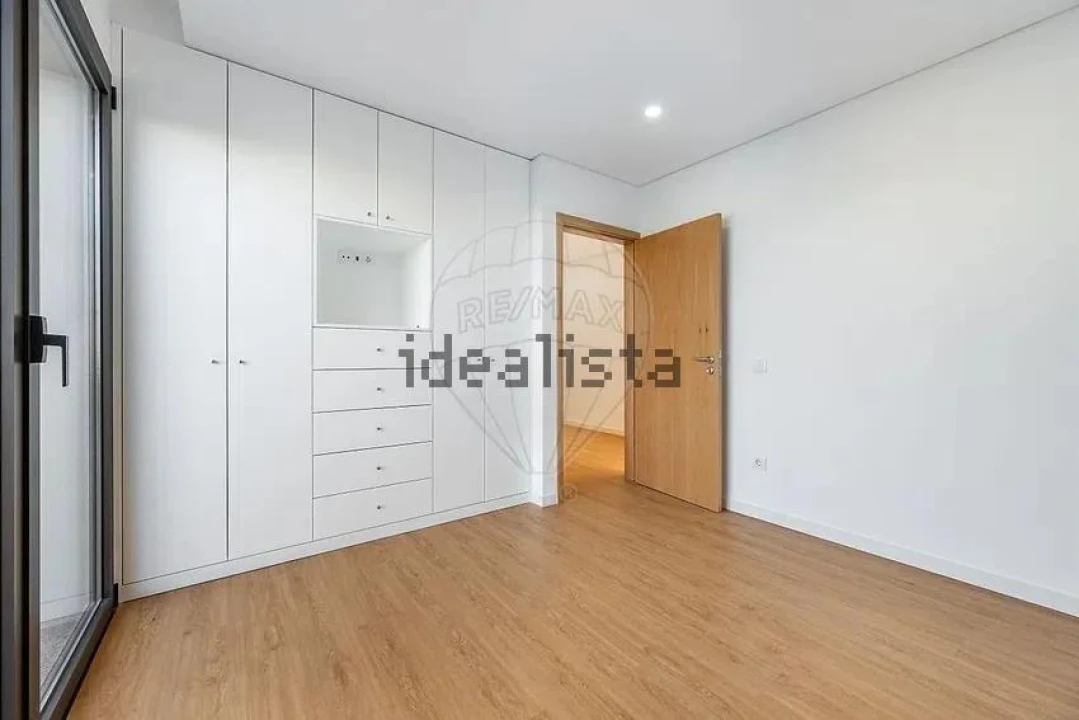 Moradia T3 para Venda em Idães Foto 27