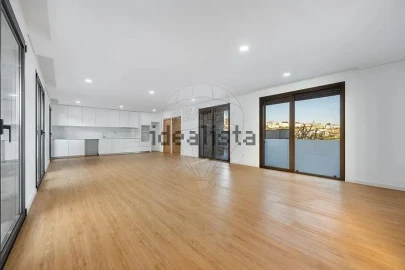 Moradia T3 para Venda em Idães