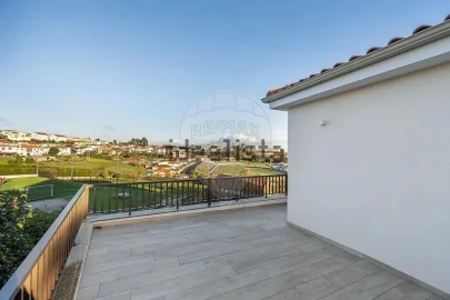 Moradia T3 para Venda em Idães