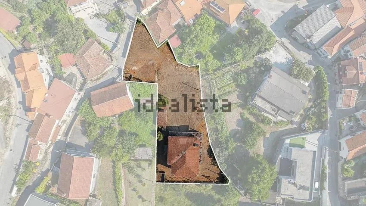 Moradia T3 para Venda em Bouro (Santa Maria) Foto 38