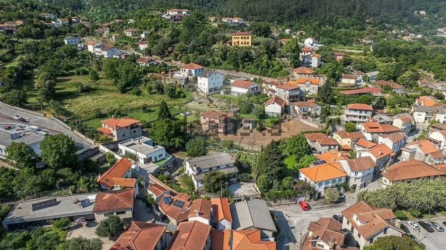 Moradia T3 para Venda em Bouro (Santa Maria) Foto 34