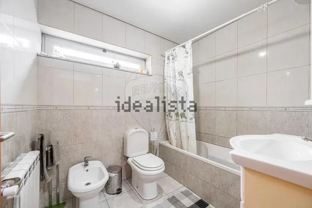 Moradia T3 para Venda em Ribeira Foto 13