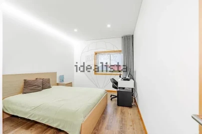 Moradia T3 para Venda em Amares e Figueiredo
