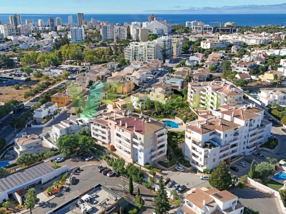 Apartamento T2 para Venda em Portimão Foto 19