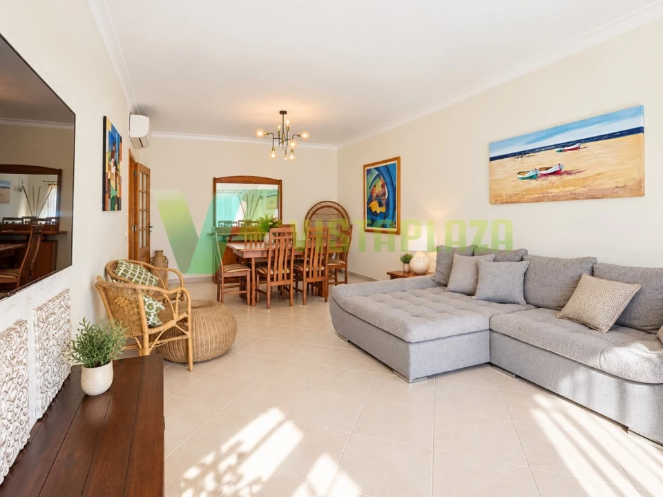 Apartamento T2 para Venda em Portimão Foto 5