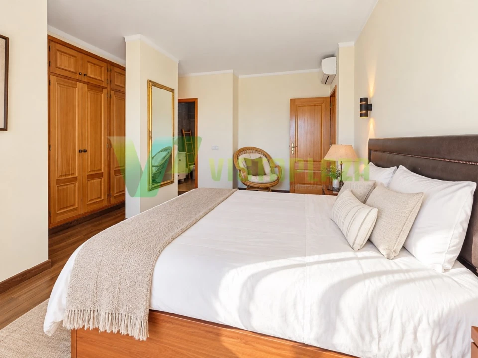 Apartamento T2 para Venda em Portimão Foto 15