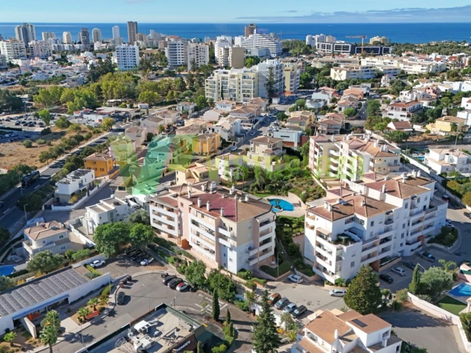 Apartamento T2 para Venda em Portimão Foto 19