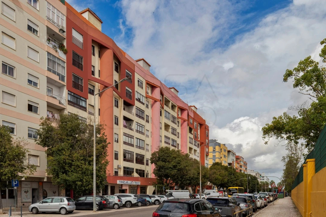 Apartamento T3 para Venda em Setubal (São Sebastião) Foto 1
