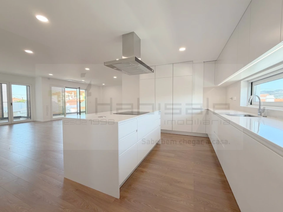 Apartamento T3 para Venda em Alcabideche Foto 2