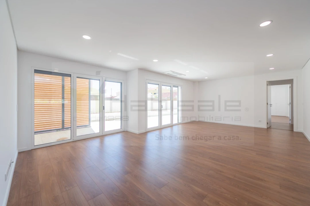 Apartamento T3 para Venda em Alcabideche Foto 3