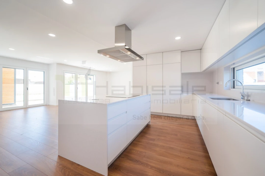Apartamento T3 para Venda em Alcabideche Foto 4
