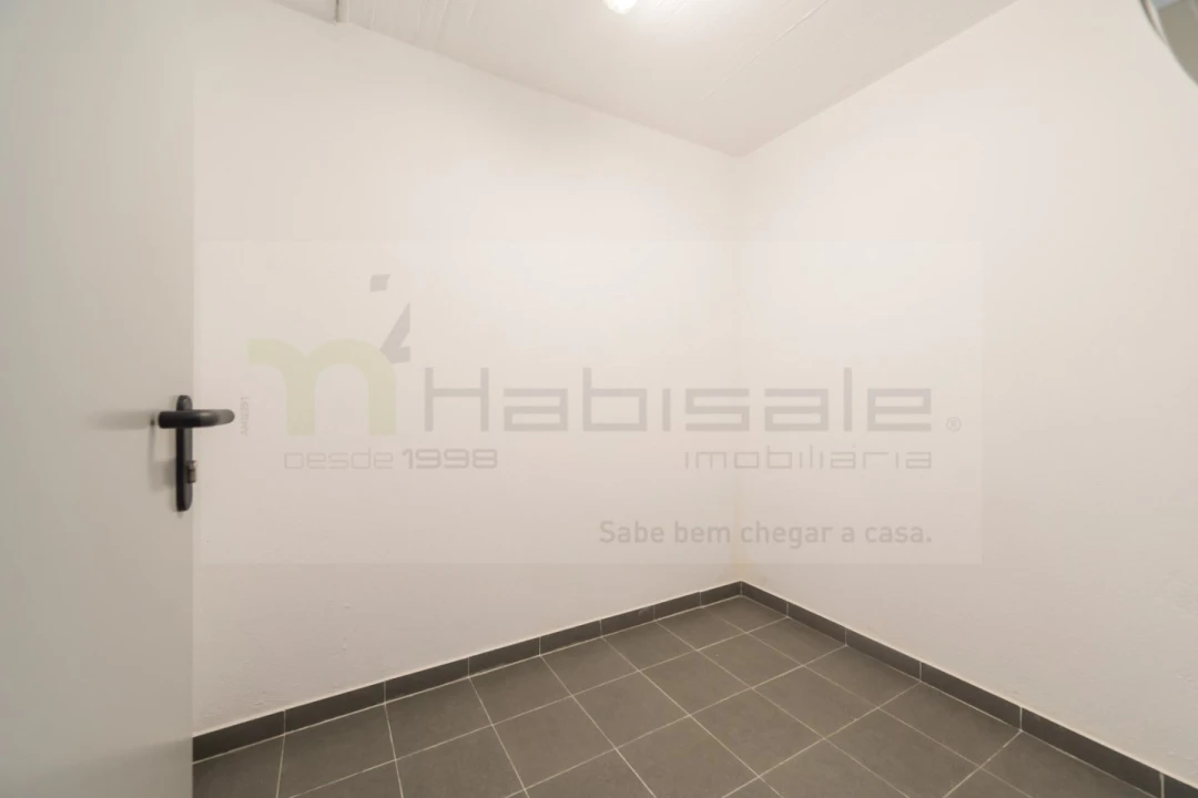 Apartamento T2 para Venda em Alcabideche Foto 14