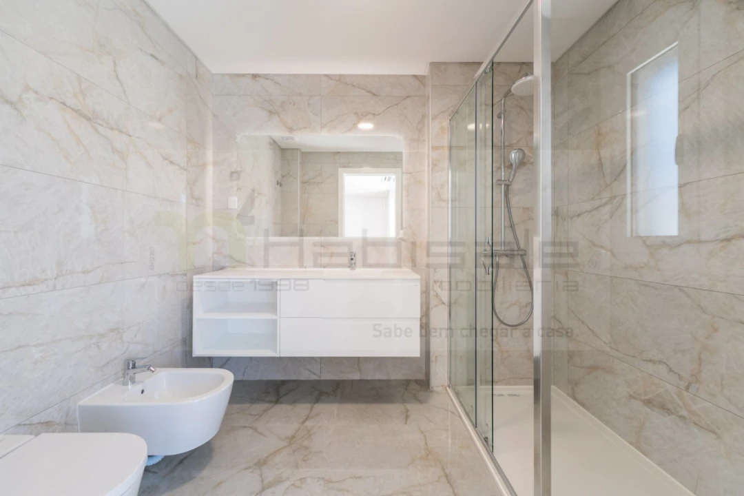 Apartamento T2 para Venda em Alcabideche Foto 12