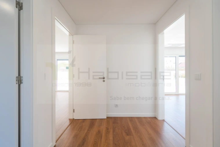 Apartamento T2 para Venda em Alcabideche Foto 6