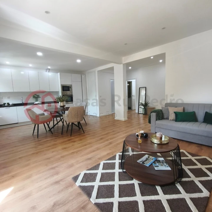 Apartamento T3 para Venda em Benfica Foto 6