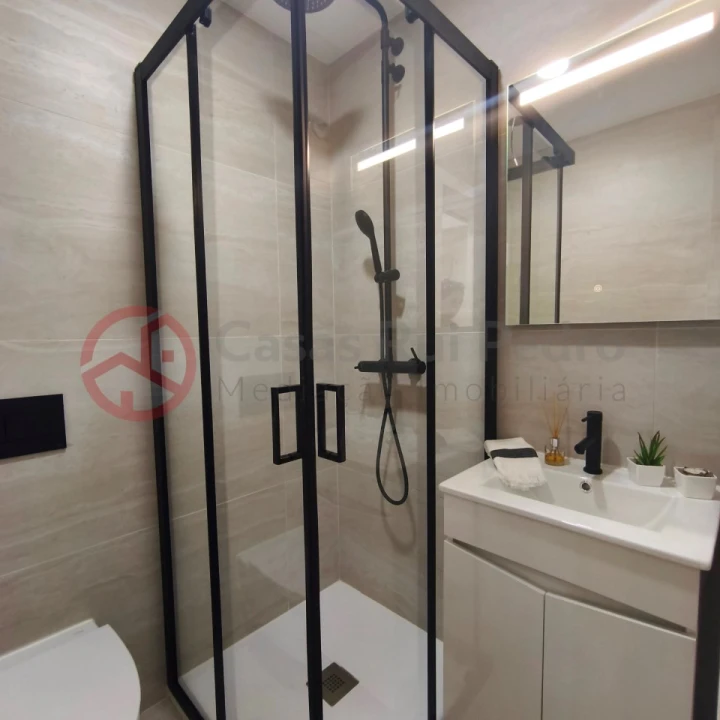 Apartamento T3 para Venda em Benfica Foto 29