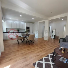 Apartamento T3 para Venda em Benfica