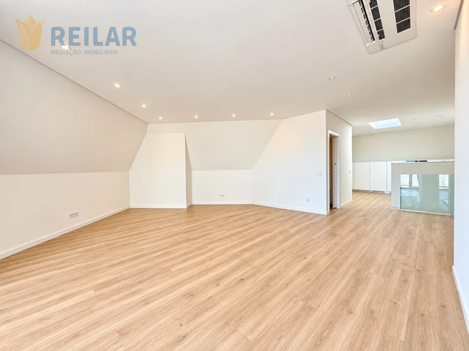 Apartamento T3 para Venda em Santa Iria de Azoia, São João da Talha e Bobadela Foto 7