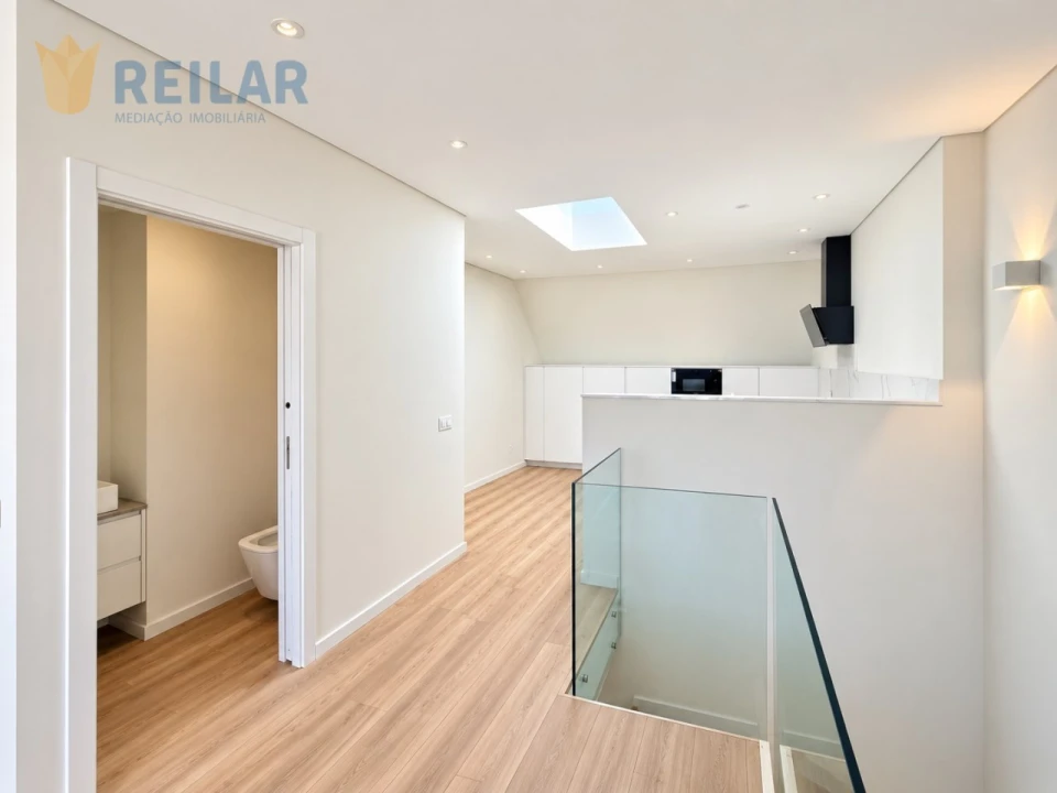 Apartamento T3 para Venda em Santa Iria de Azoia, São João da Talha e Bobadela Foto 13