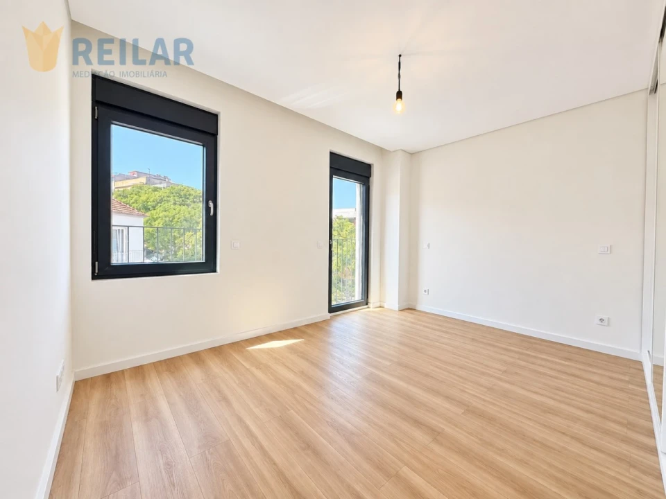Apartamento T3 para Venda em Santa Iria de Azoia, São João da Talha e Bobadela Foto 17