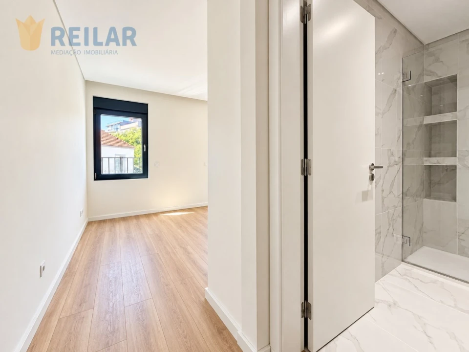 Apartamento T3 para Venda em Santa Iria de Azoia, São João da Talha e Bobadela Foto 18