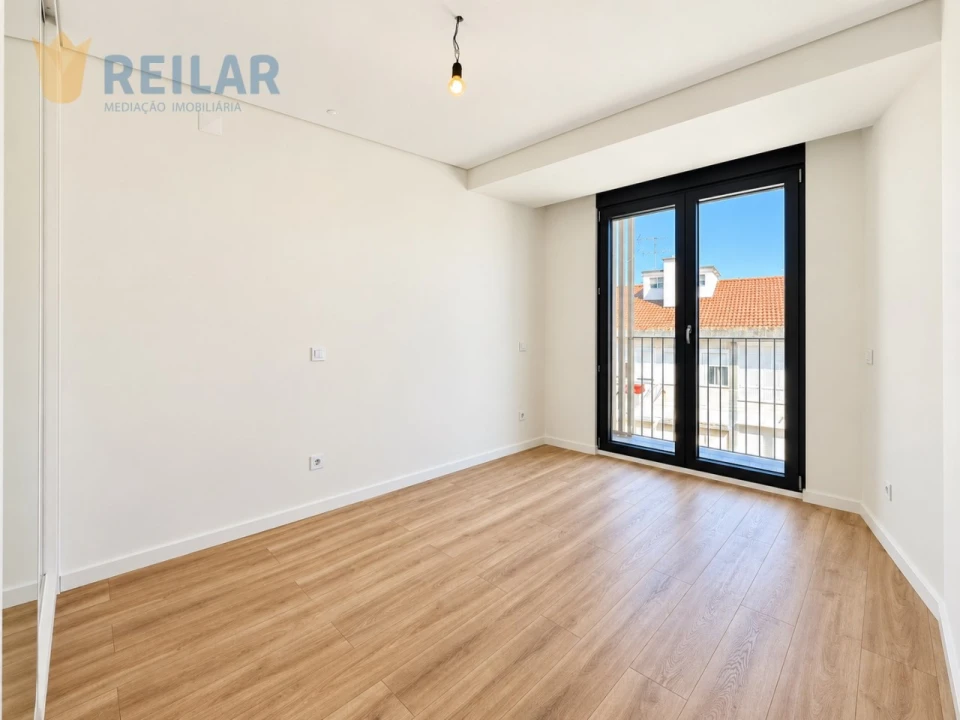 Apartamento T3 para Venda em Santa Iria de Azoia, São João da Talha e Bobadela Foto 22