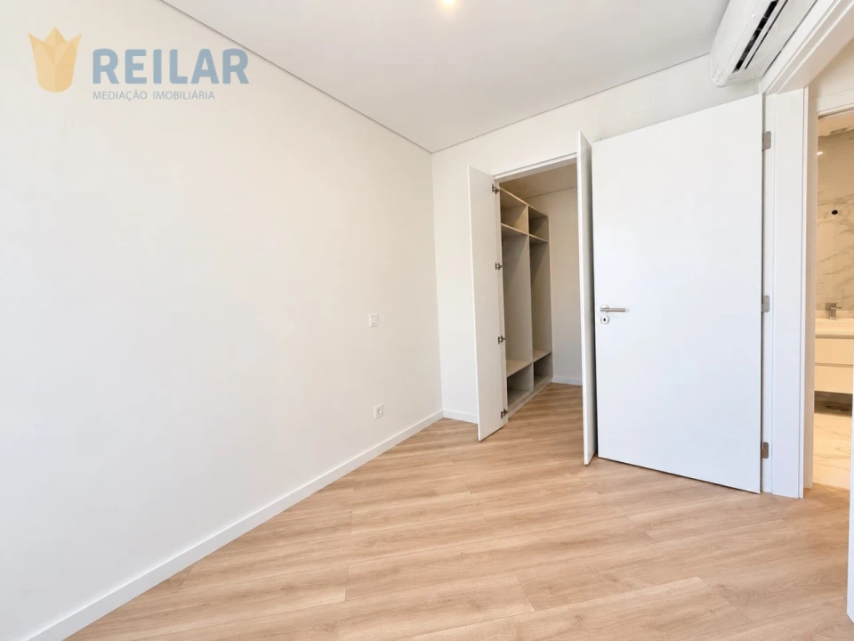 Apartamento T3 para Venda em Santa Iria de Azoia, São João da Talha e Bobadela Foto 26