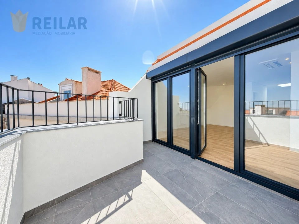 Apartamento T3 para Venda em Santa Iria de Azoia, São João da Talha e Bobadela Foto 34