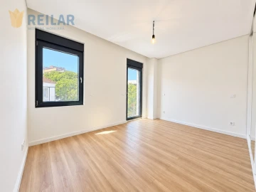 Apartamento T3 para Venda em Santa Iria de Azoia, São João da Talha e Bobadela