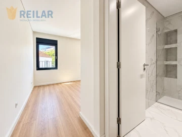 Apartamento T3 para Venda em Santa Iria de Azoia, São João da Talha e Bobadela
