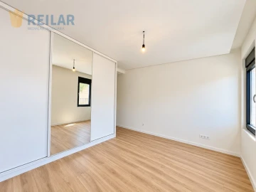 Apartamento T3 para Venda em Santa Iria de Azoia, São João da Talha e Bobadela