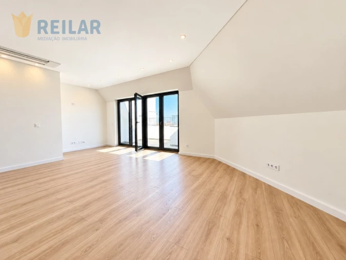 Apartamento T3 para Venda em Santa Iria de Azoia, São João da Talha e Bobadela Foto 6