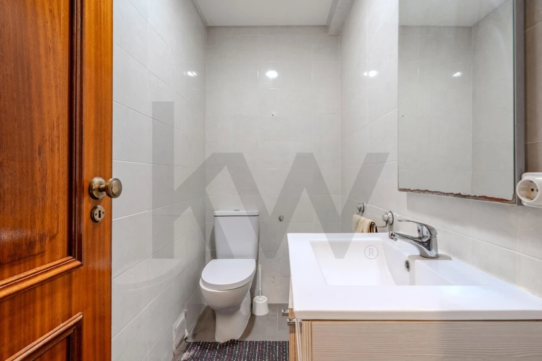 Apartamento T3 para Venda em Laranjeiro e Feijó Foto 18