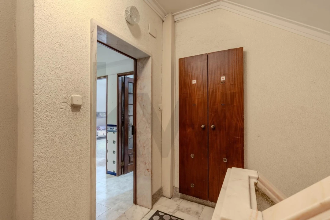 Apartamento T3 para Venda em Laranjeiro e Feijó Foto 21