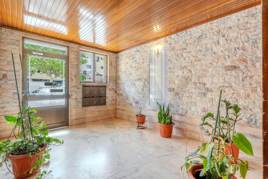 Apartamento T3 para Venda em Laranjeiro e Feijó Foto 23