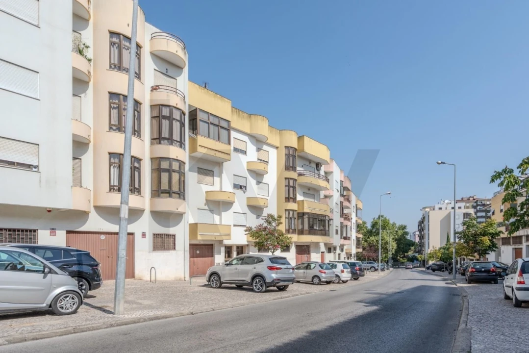 Apartamento T3 para Venda em Laranjeiro e Feijó Foto 26